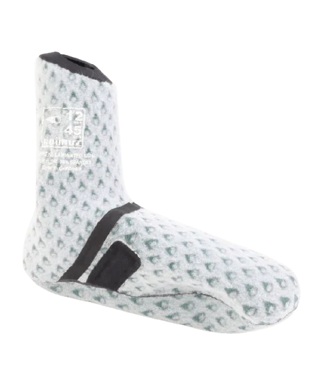 Fleecy internal lining of the Sooruz Guru 5mm Round toe wetsuit boot.